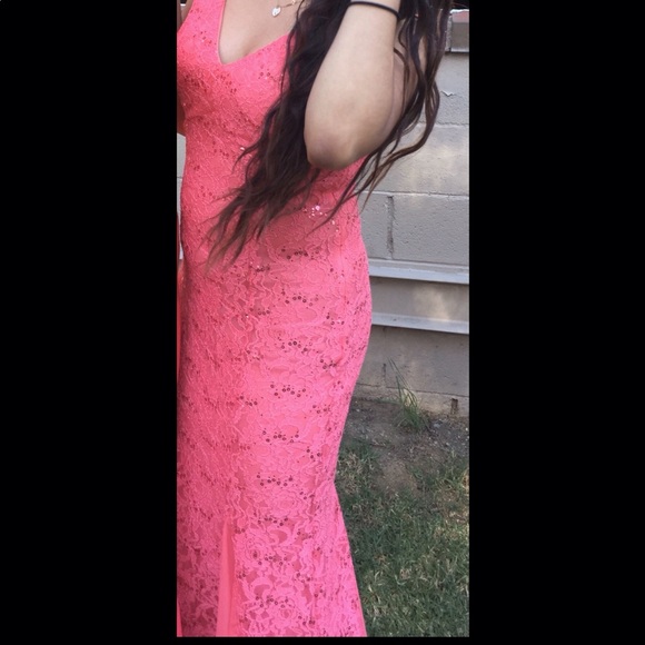 Dress - Picture 3 of 9